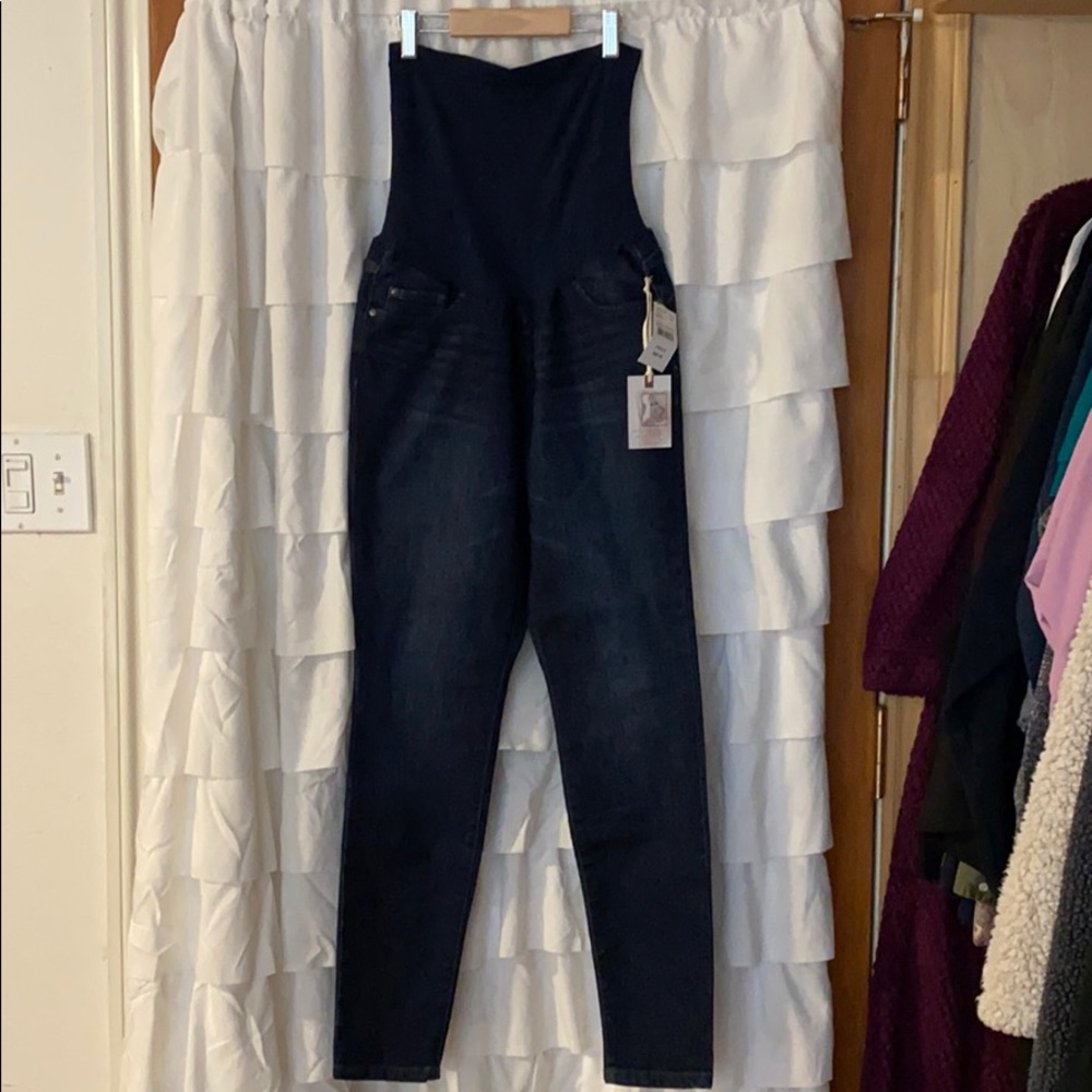 Jessica Simpson maternity jeans
